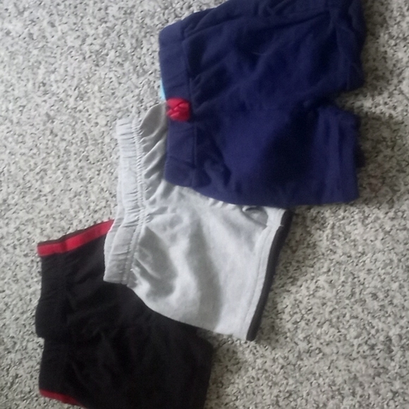 7 Shorts + 1 Bathingsuit SZ 0-6 mos - Picture 3 of 4